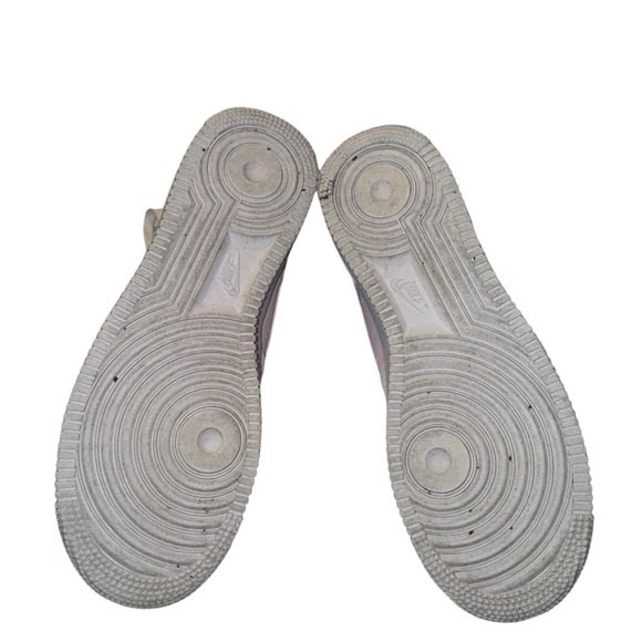 🥳🥳HOST PICK- Nike Air Force 1 Low 07 SE Premium
White Pink Foam (Women's) EUC - Picture 6 of 6